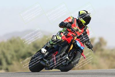 media/Dec-01-2025-Moto Forza (Mon) [[2daa91e15f]]/2-Intermediate Group/Session 2 Turn 9 Entry/